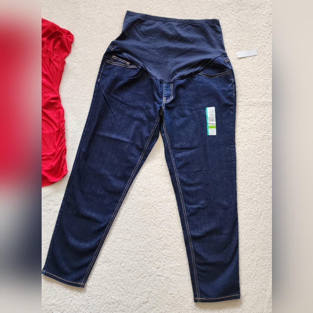 New maternity bundle Christmas top "Mistle toes " & jeans with belly control - Picture 2 of 5
